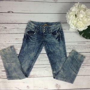 listing-status-banner